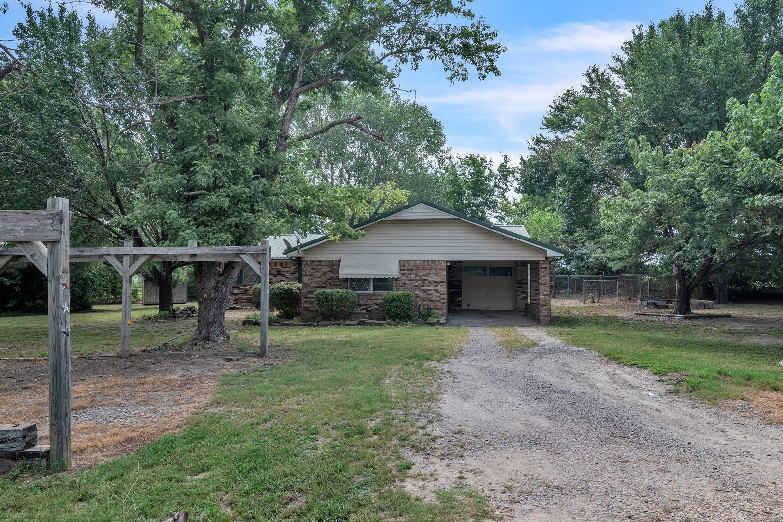 DSC_5146 Professional Real Estate Photography. 18406 S 55th St E, Warner, OK 74469